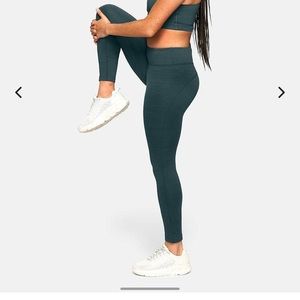 Outdoor voices tech sweat crop flex leggings